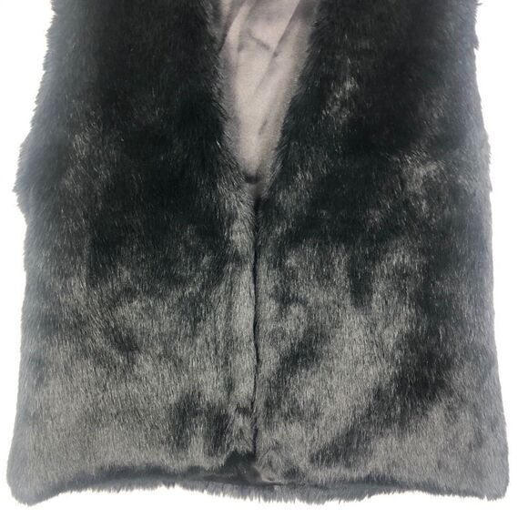 BCBGENERATION | Faux Fur Black Vest Size X-Small - Picture 5 of 12